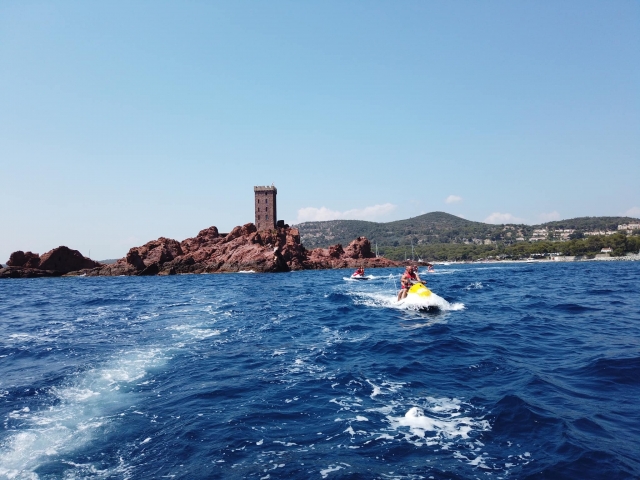  Entretenimiento en el Mediterráneo 
