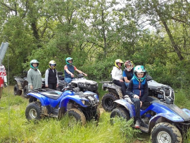  Paseo en cuatrimoto por el campo 