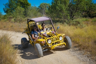 Paseo en buggy biplaza hasta Alès 1 hora 30 minutos