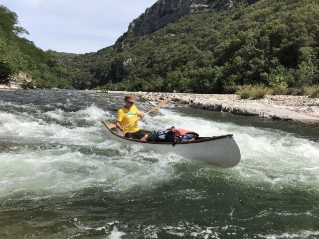  Descubrir las gargantas del Ardèche en canoa 
