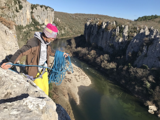 Escalada hacia las gargantas del Ardèche