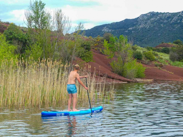  Descubrimiento de los magníficos colores que rodean el lago Salagou 