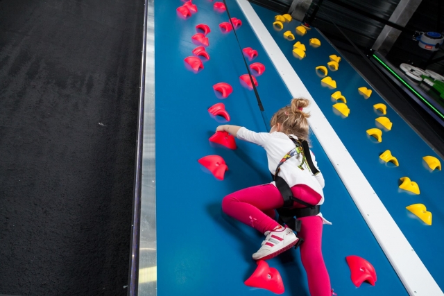 Sesión de escalada con total seguridad. 