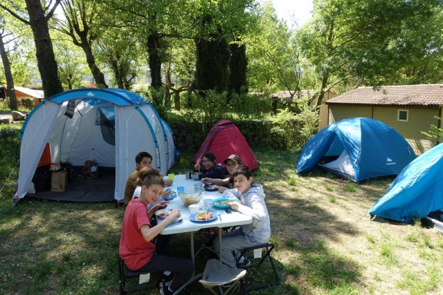  Degustación de los snacks preparados en ocasión. 