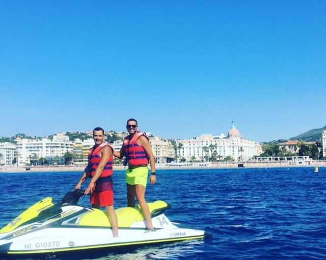  Salida divertida con amigos en jet ski 