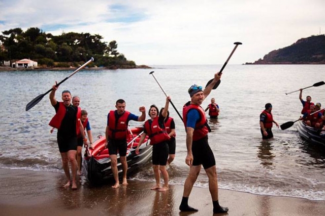  Diversión en familia gracias a la actividad de canoa 