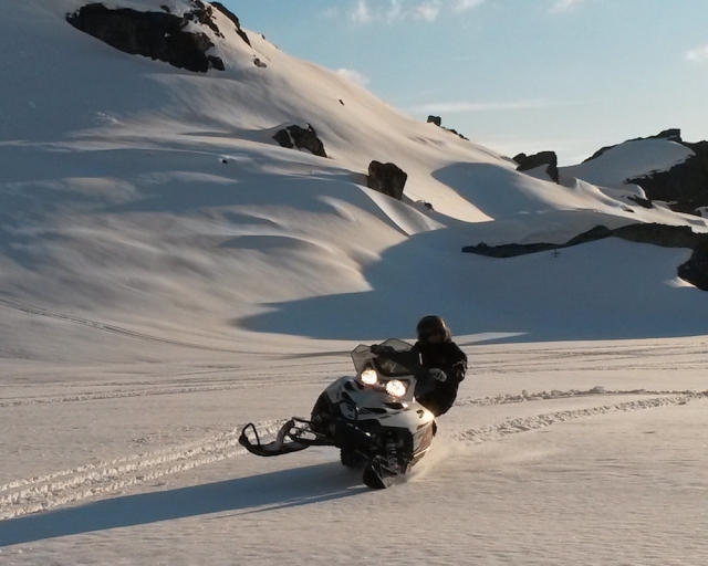  Emociones en moto de nieve 