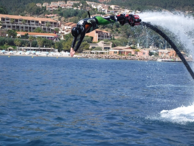 Bucear en flyboard