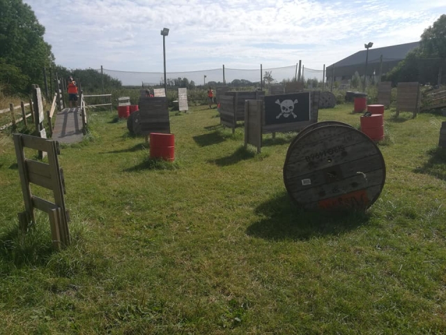 Campo de juego láser hacia Lille