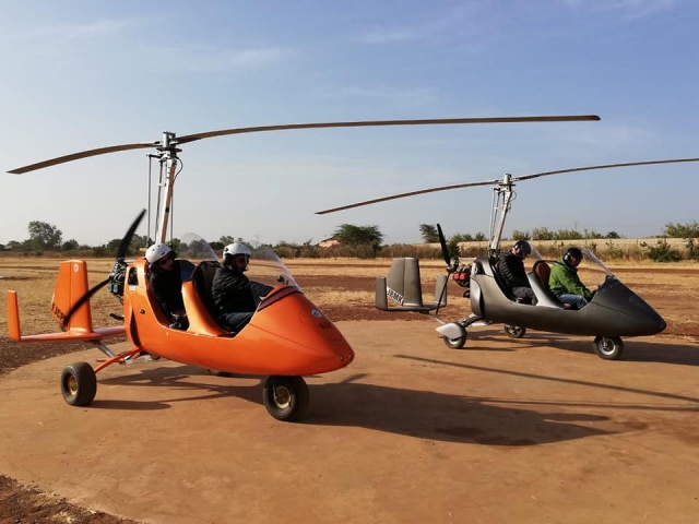  2 ULM en el aeródromo 