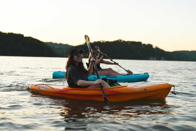  Kayak con compañeros 