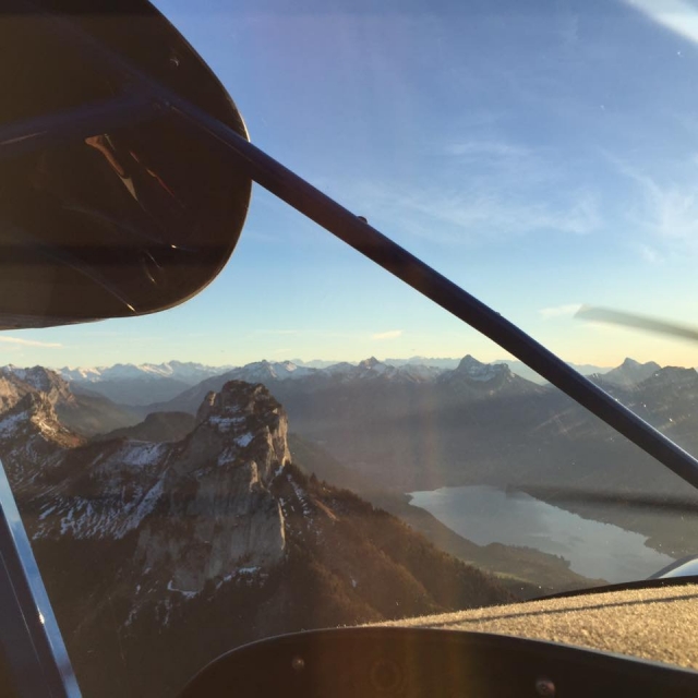  A bordo de la aeronave