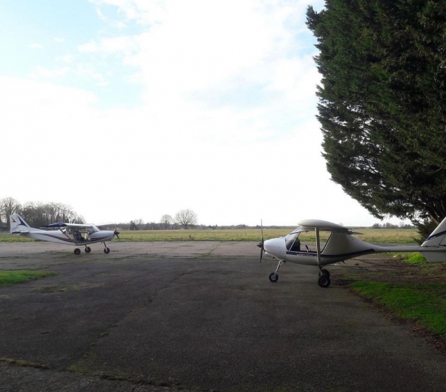  Dos de nuestros aviones