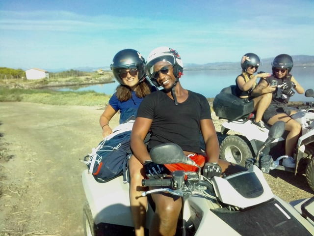  Ruta en cuatrimoto con los ses queridos 
