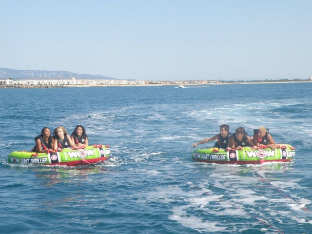  Salida en boyas remolcadas con amigos 