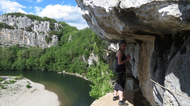  Vista del mágico paisaje de Ardèche vía ferramarra 