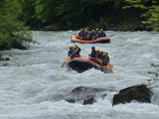  Rafting con amigos 