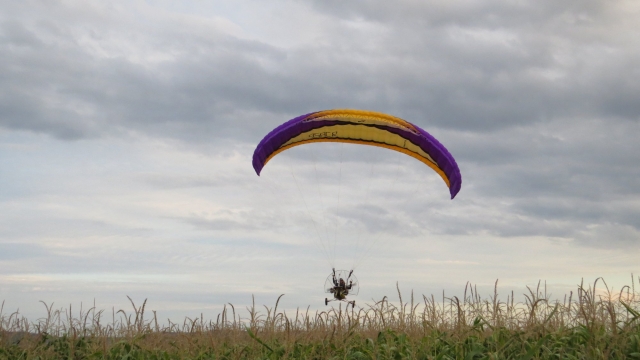  Aterrizaje en paramotor 