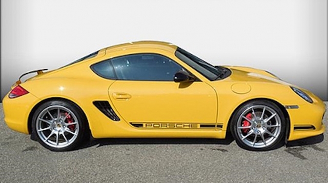  Porsche deportivo amarillo 