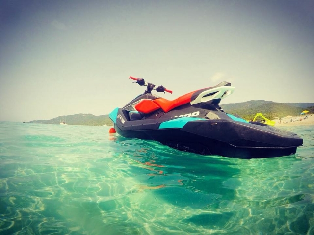  Nuestras jet skis de calidad 