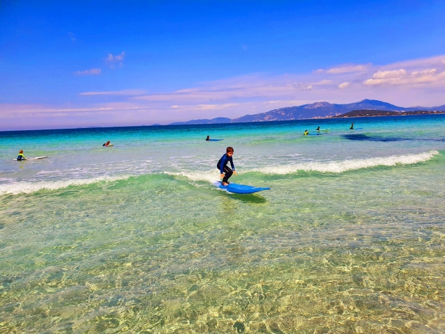  Iniciación al surf en el Mar Mediterráneo 
