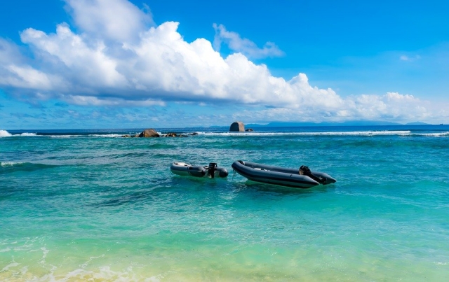  Bateau au bord de la playa