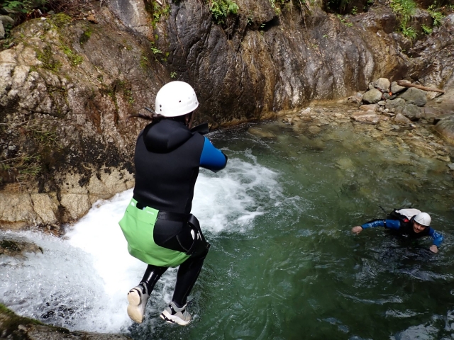 Salto de barranquismo