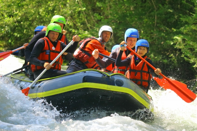  Rafting a Annecy 