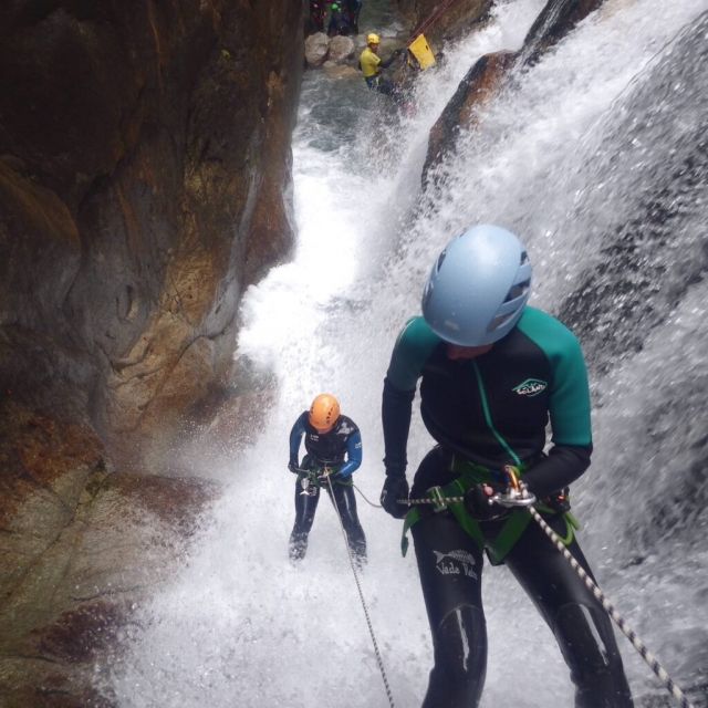 Rappel en el cañón