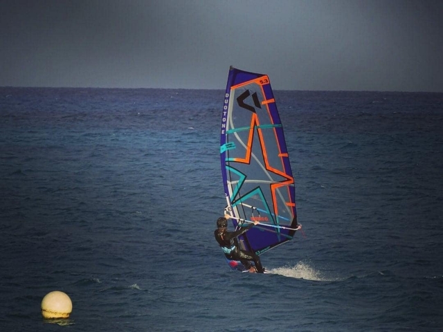 Windsurf en mar abierto