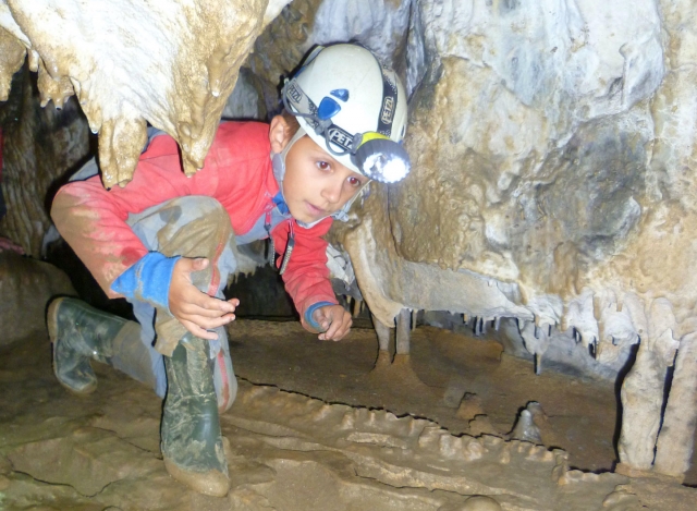 Atravesamiento de la gruta 