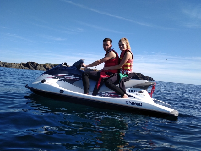  Dúo de motos de agua