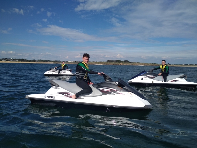  Jet ski con amigos 