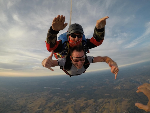  Salto en paracaídas tándem 
