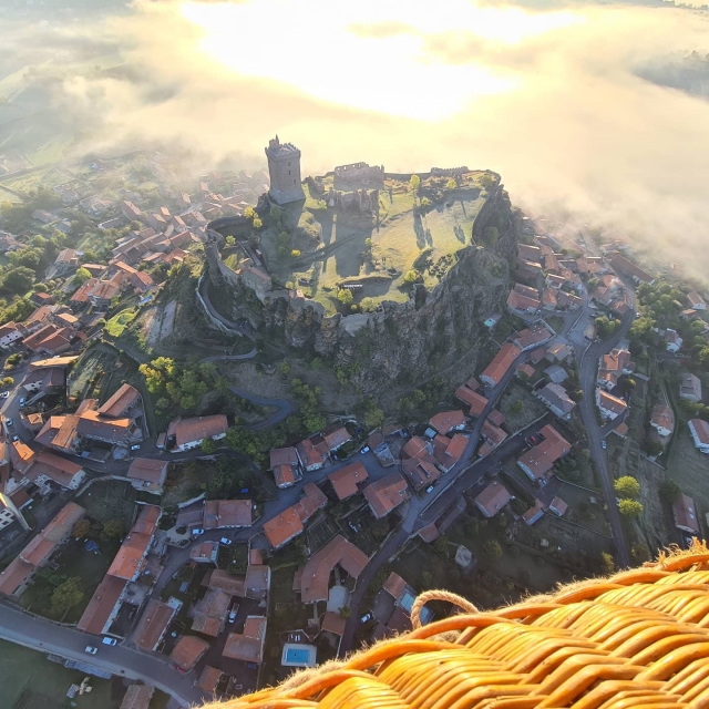  Vista de la fortaleza de Polignac 