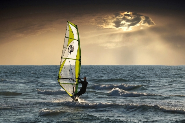  Windsurf al atardecer
