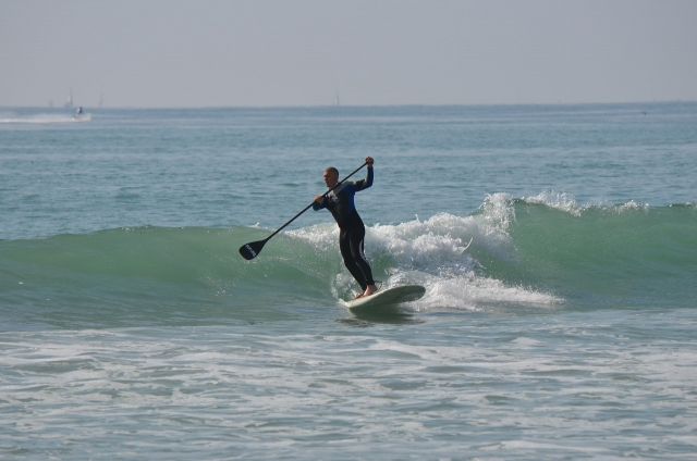  Venga a surfear las olas 