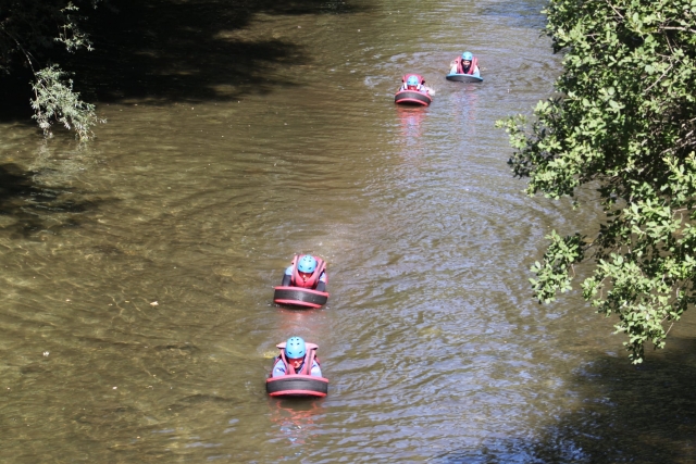  Aprendiendo hidrospeed en aguas tranquilas 