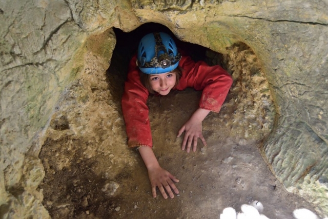 Cruzando la gruta del Ermitage 