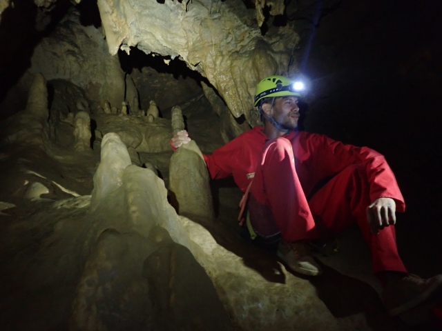  Visita a la gruta 