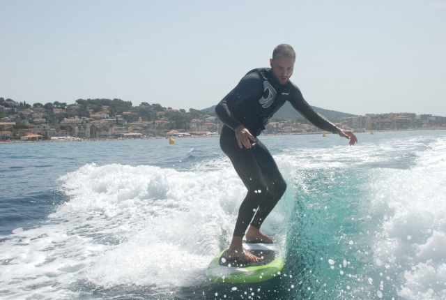  Wakesurf 