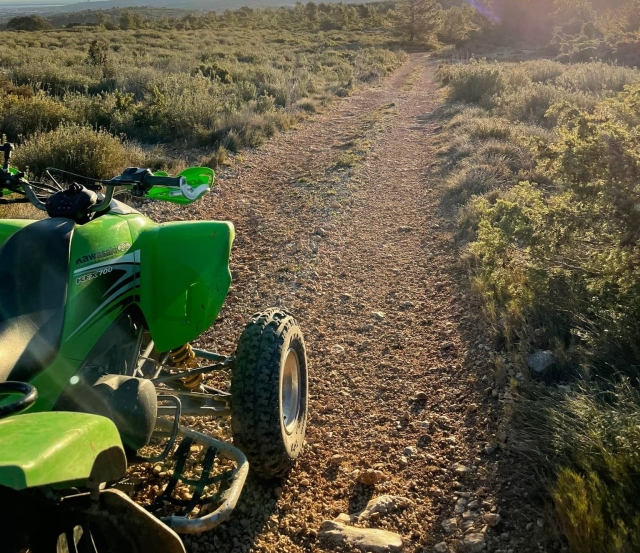  Cuatrimoto por la mañana 
