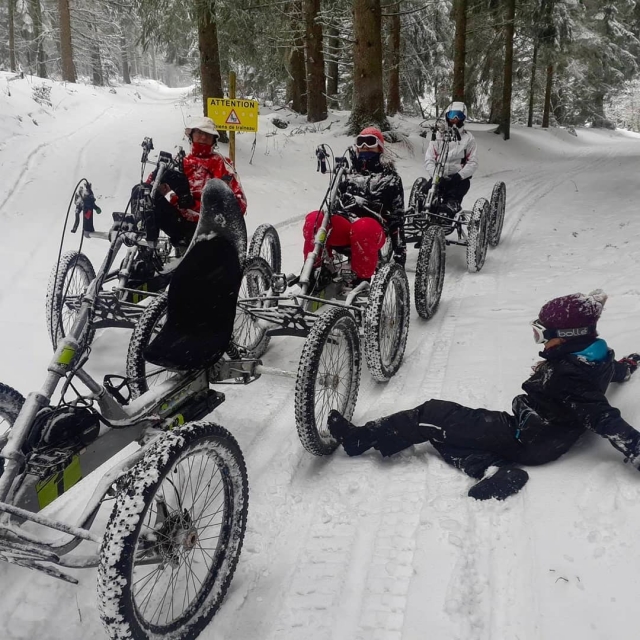  Paseo en cuatrimoto por la nieve 