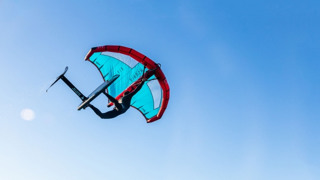  Figura náutica en Wingfoil