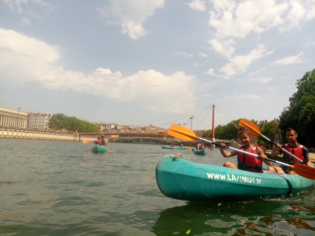 Paseo en canoa por Lyon 