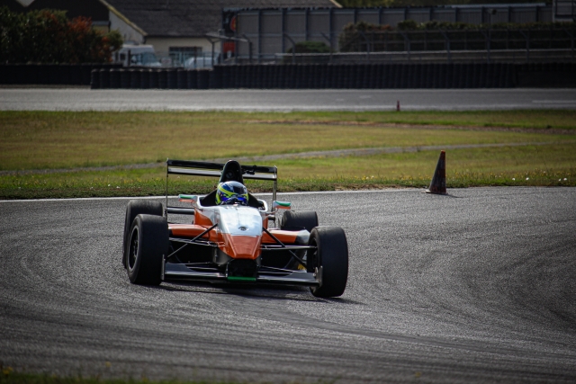  Recorrido por el circuito de La Ferté Gaucher 