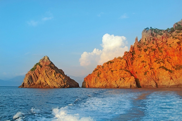 Luz crepuscular en los acantilados