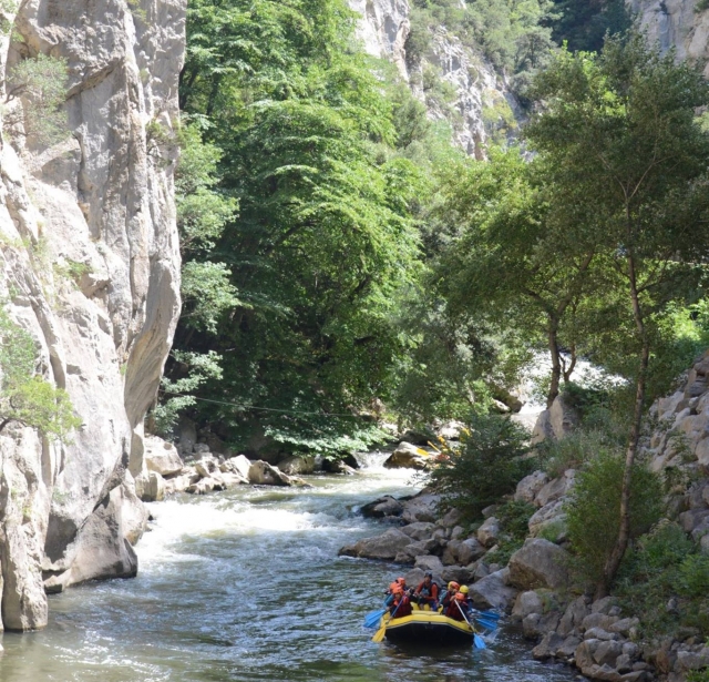  Rafting en el Aude con un panorama excepcional 