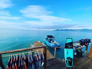 Lección de wakeboard en la bahía de Cannes 20 min
