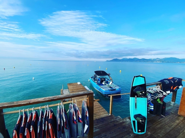 Lección de wakeboard en la bahía de Cannes 20 min